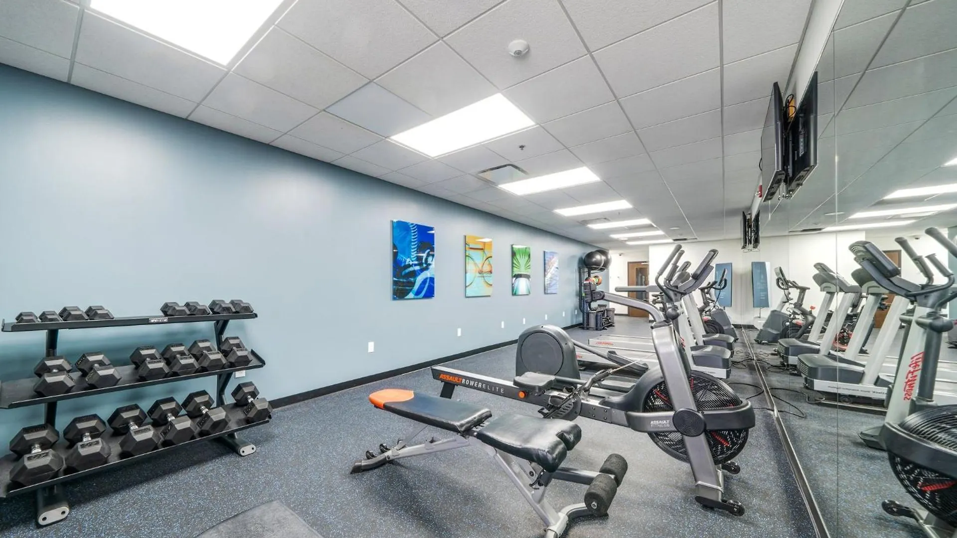 Cozy Chic Heart Of Pittsburgh 7Th Floor 24-7 Gym Lounge Roku 0*,  美国